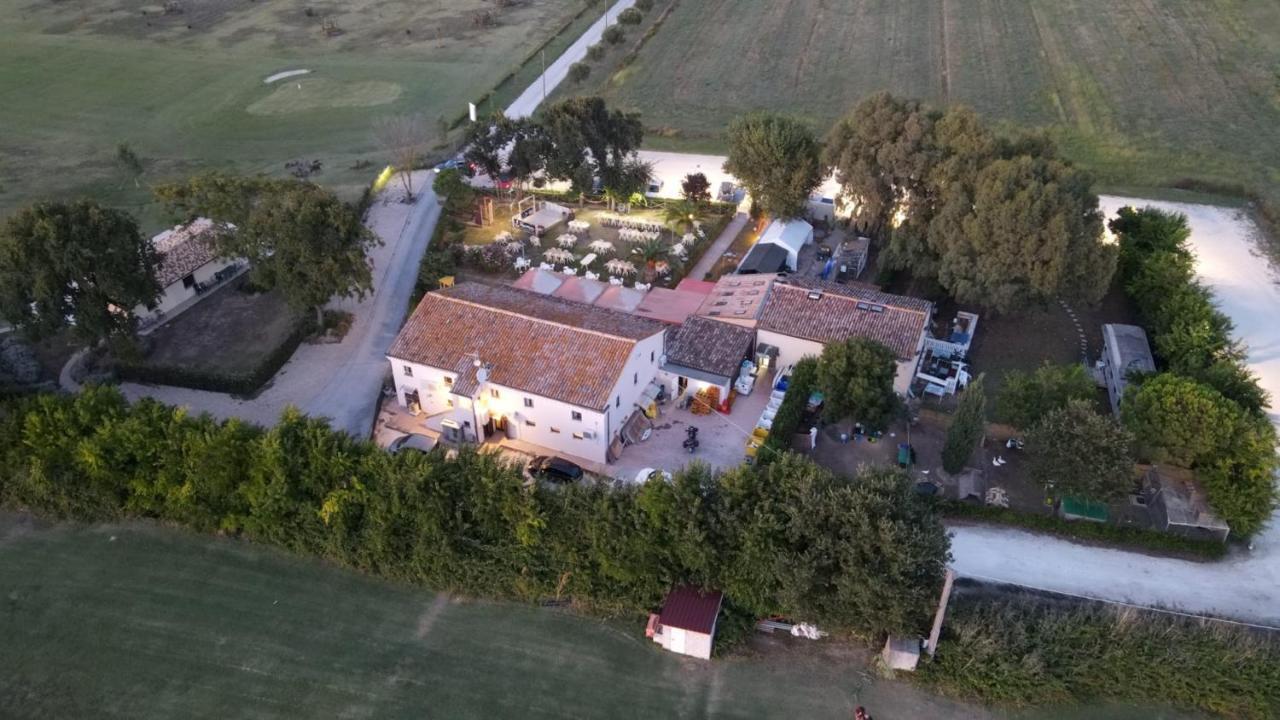 Locanda Del Tavolo Matto Potenza Picena Exterior photo